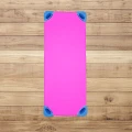 fuchsia prześcieradło na leżak do przedszkola.jpg